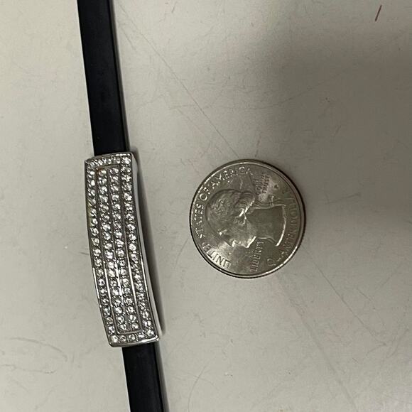Bracelet black with silver tone and rhinestone slide signed costume jewelry - Picture 7 of 14